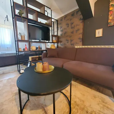 Sleep And Drive 3 Apartment *